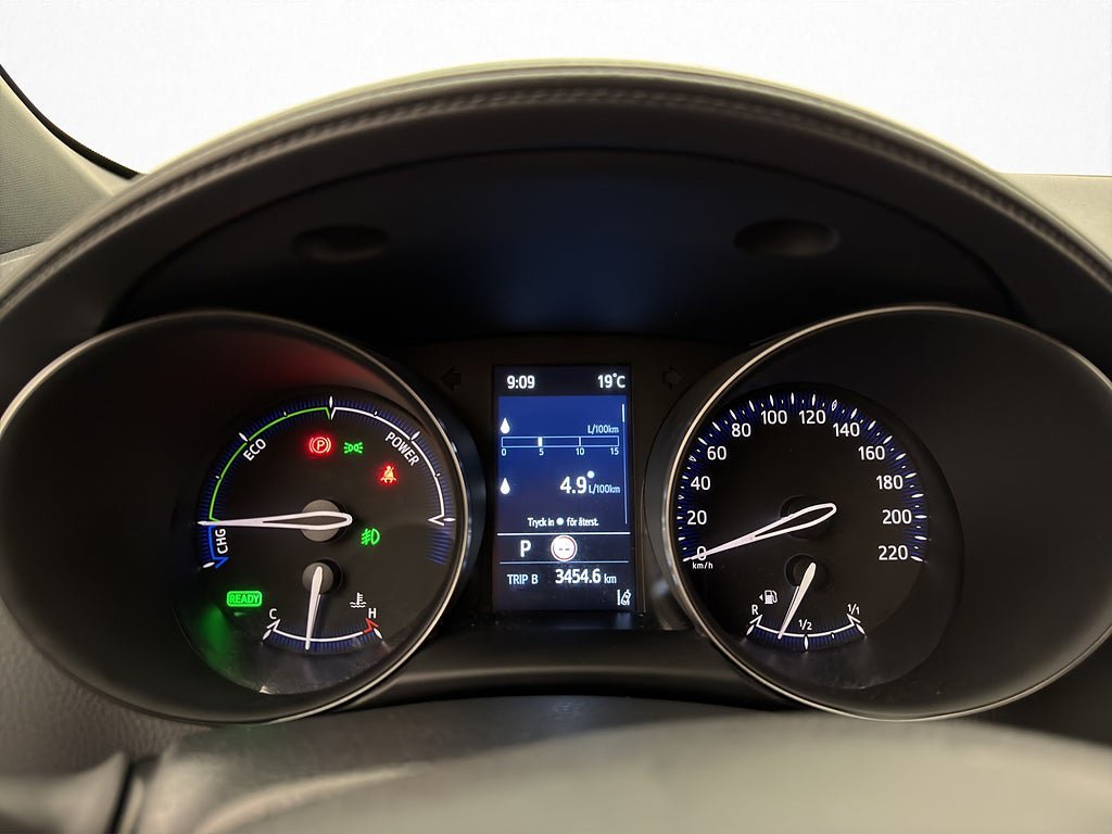 Vehicle Image 16