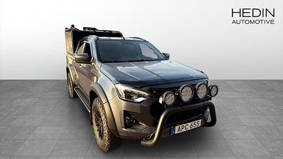 Vehicle Image 8