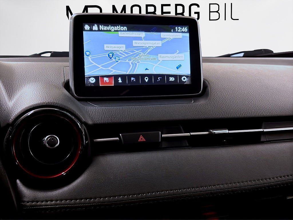 Vehicle Image 12