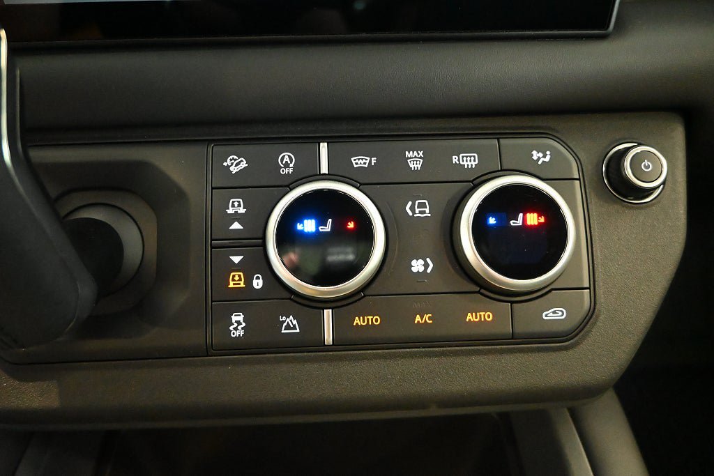 Vehicle Image 24
