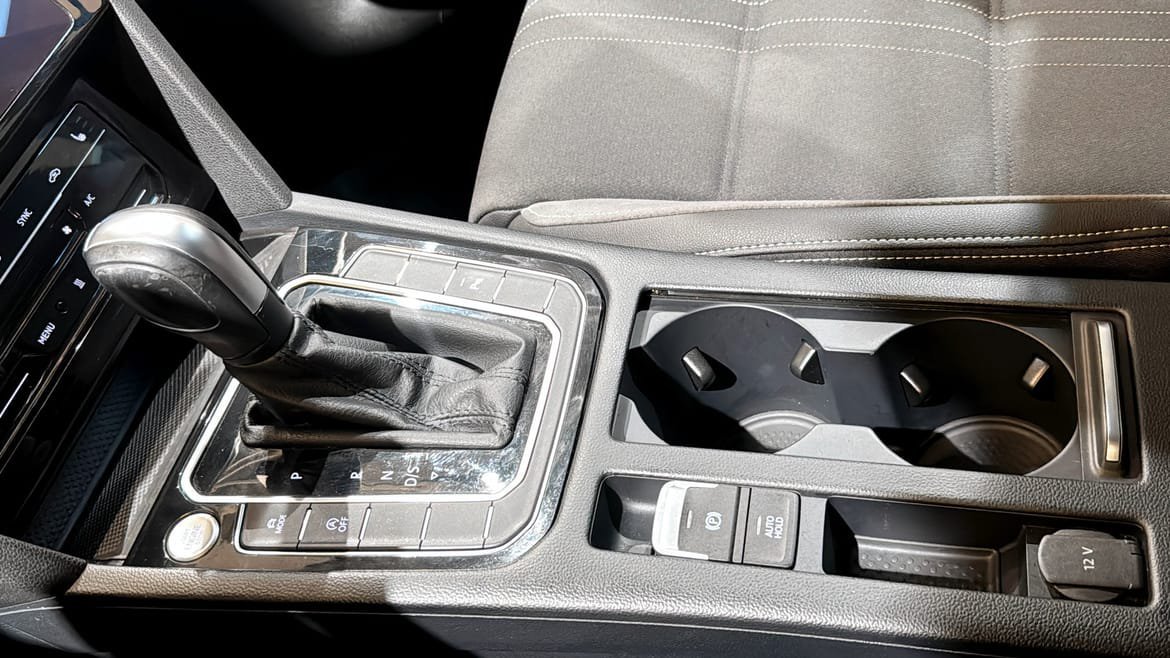 Vehicle Image 21