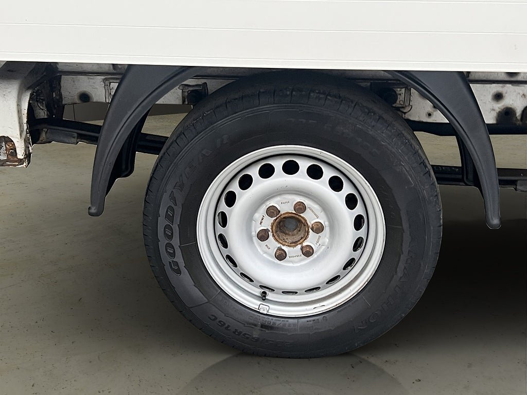 Vehicle Image 24