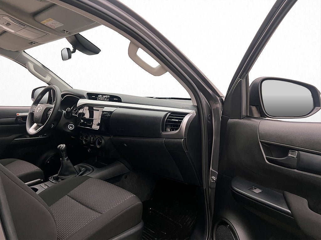 Vehicle Image 24