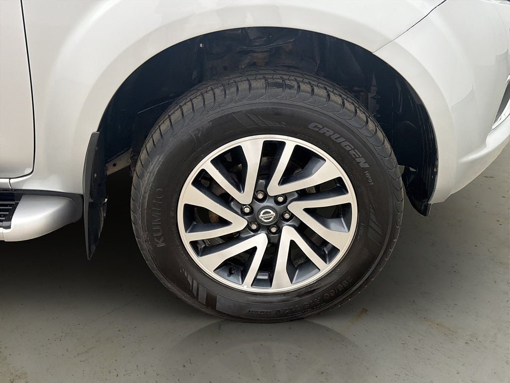 Vehicle Image 35