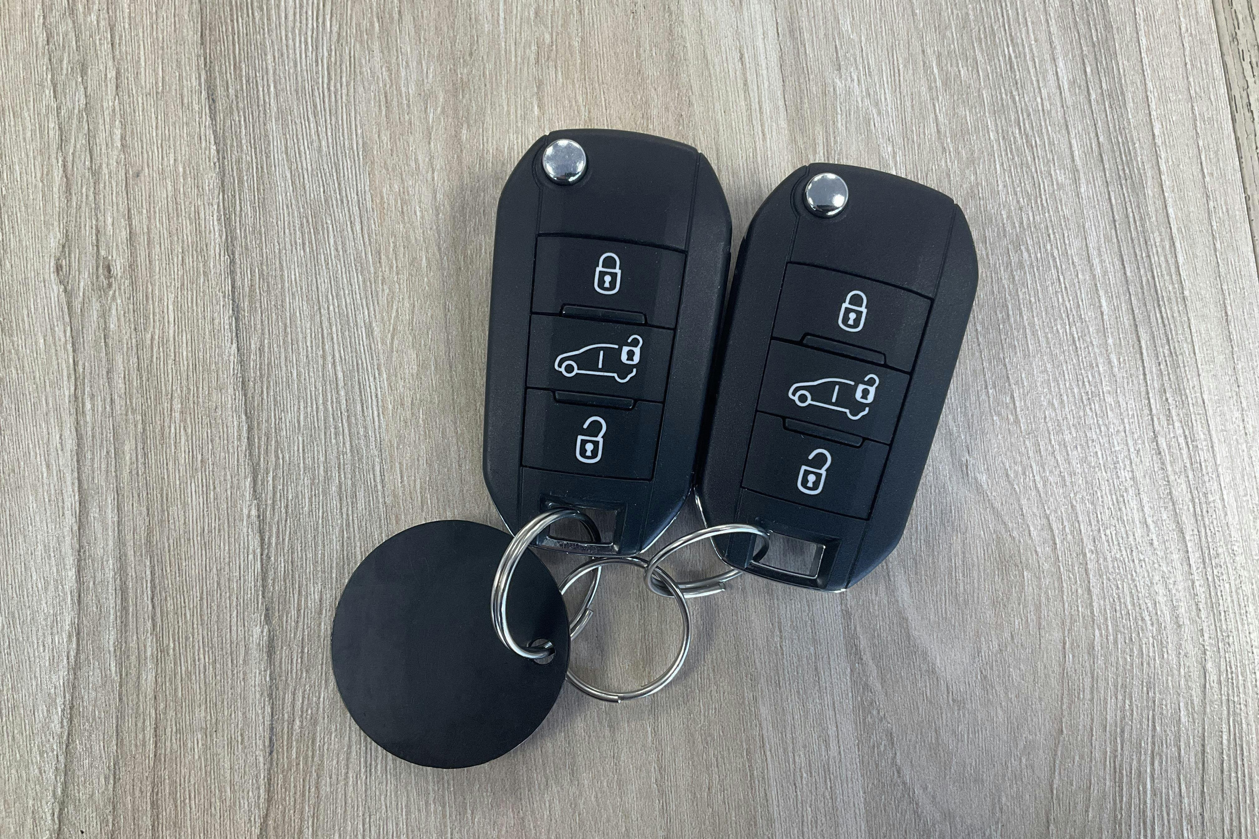 Vehicle Image 14
