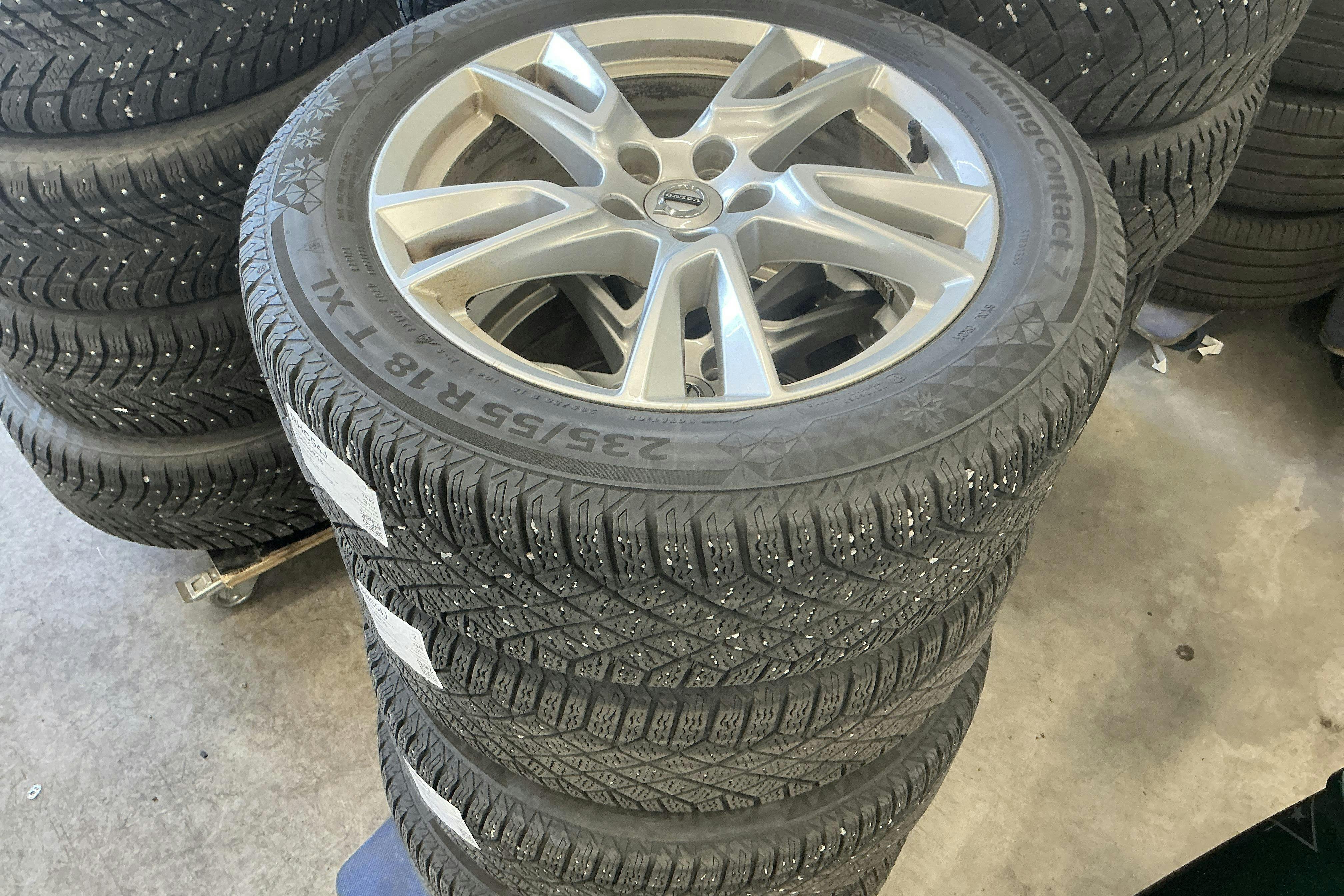 Vehicle Image 17