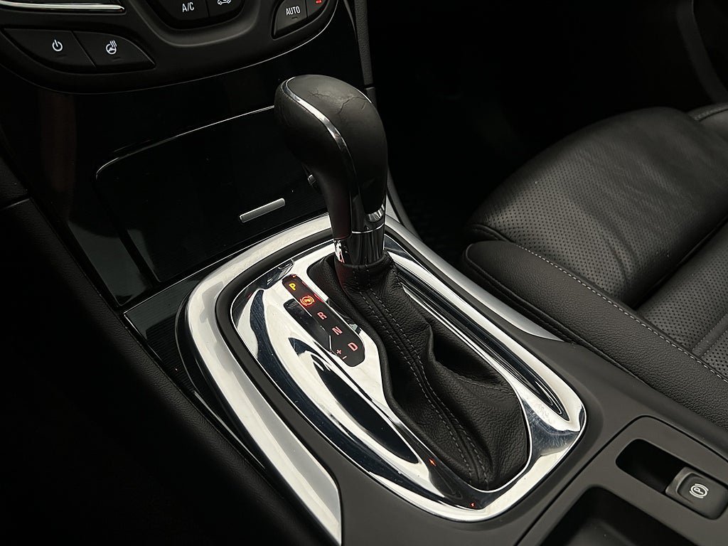 Vehicle Image 24