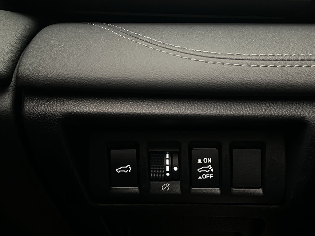 Vehicle Image 35