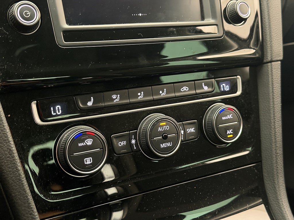 Vehicle Image 17