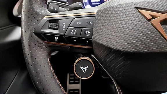 Vehicle Image 17
