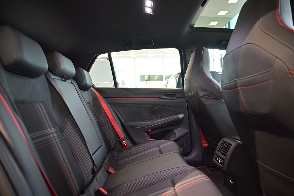 Vehicle Image 31