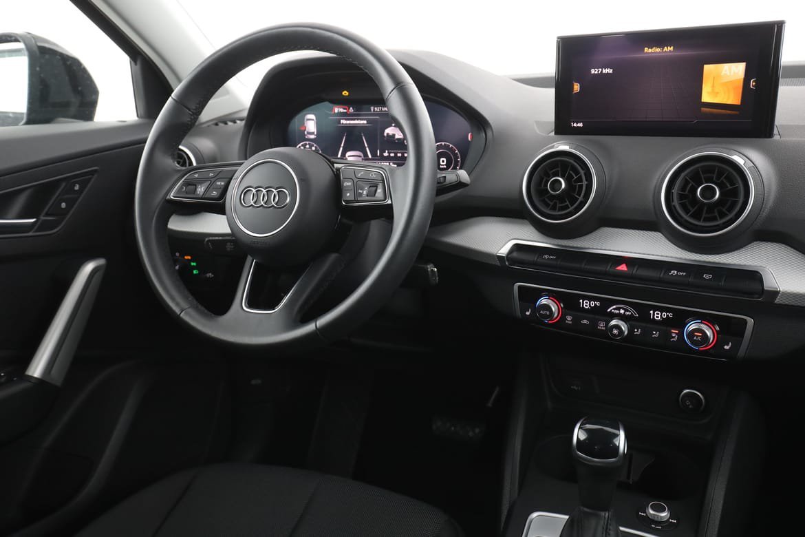 Vehicle Image 14