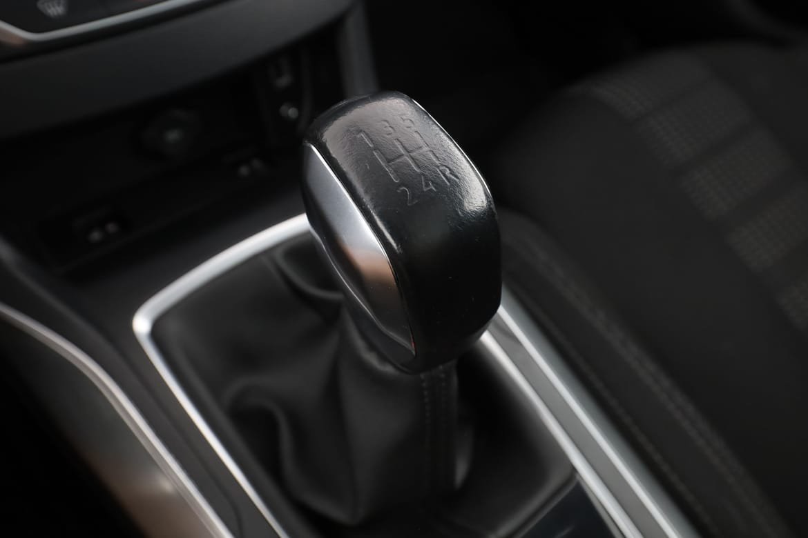 Vehicle Image 25
