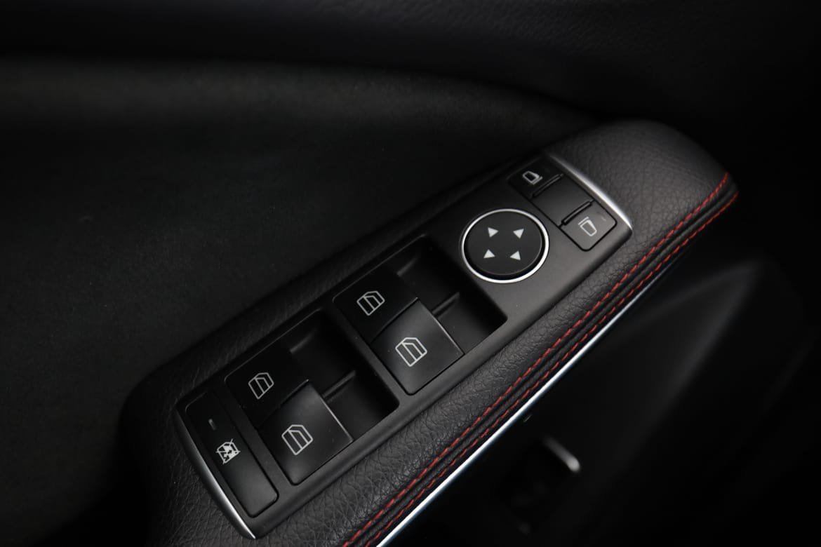 Vehicle Image 36