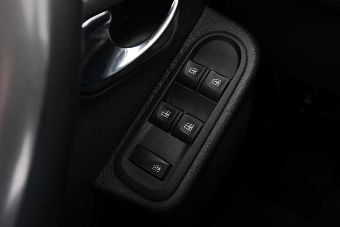Vehicle Image 37