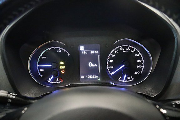 Vehicle Image 16