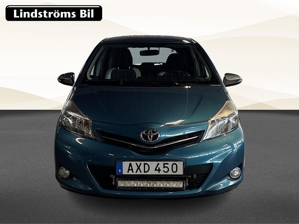 Vehicle Image 8