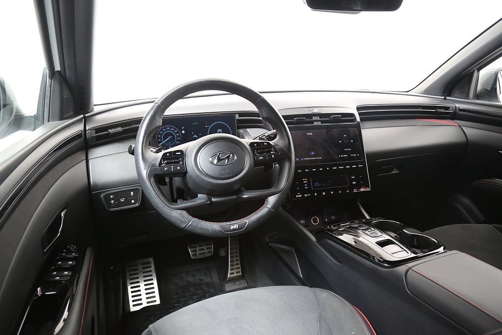 Vehicle Image 15