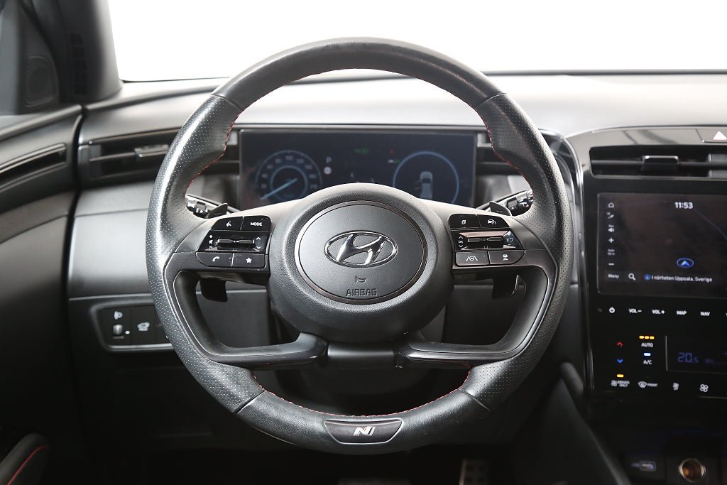 Vehicle Image 16
