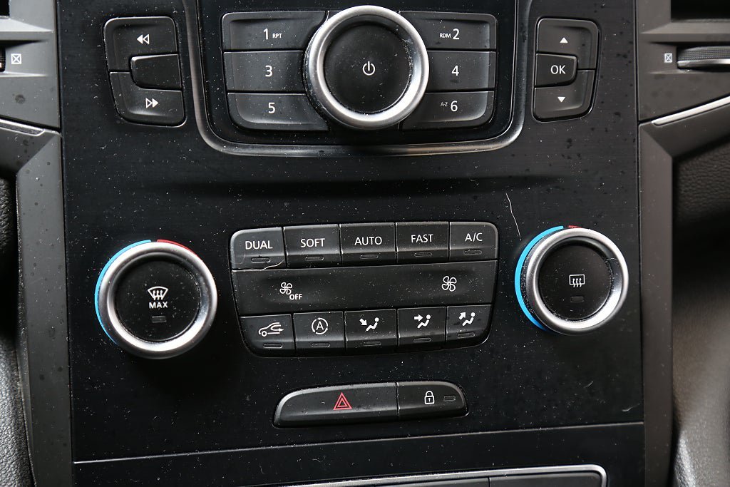 Vehicle Image 17