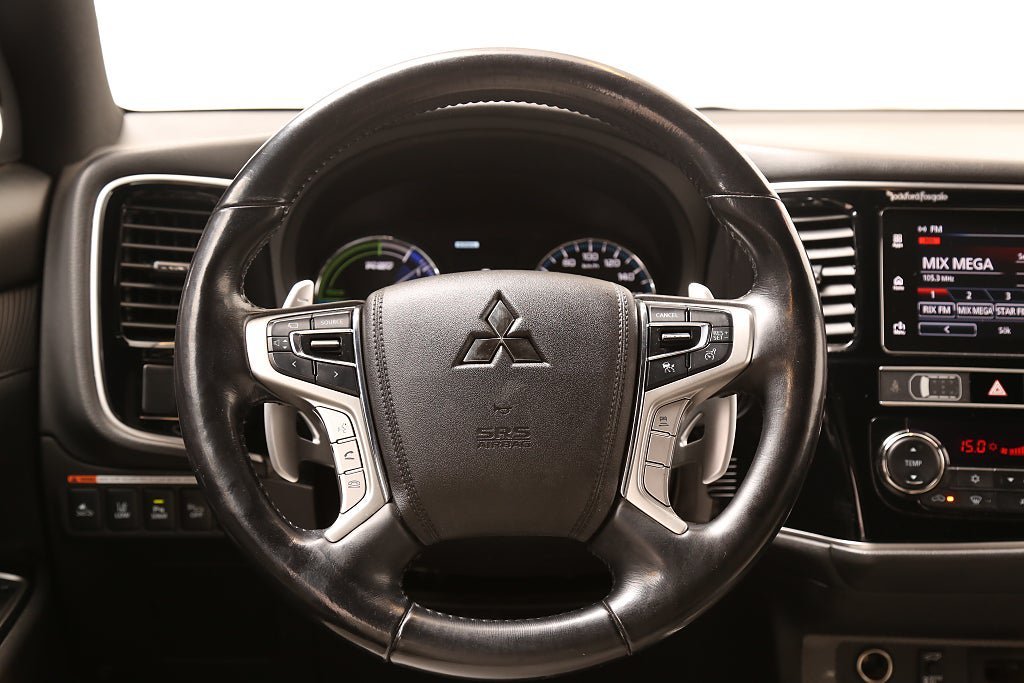 Vehicle Image 17