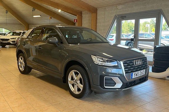 Vehicle Image 16
