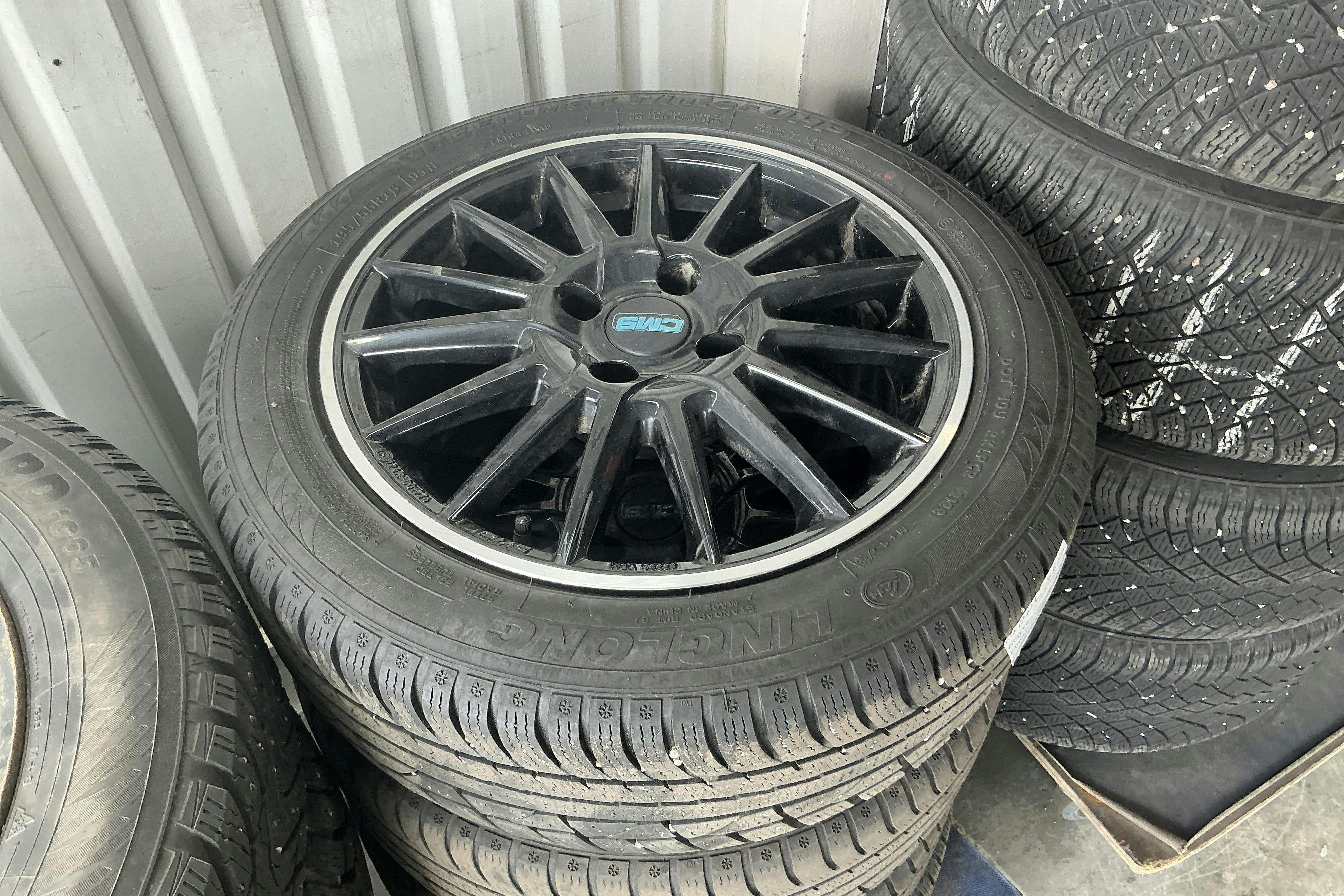 Vehicle Image 11