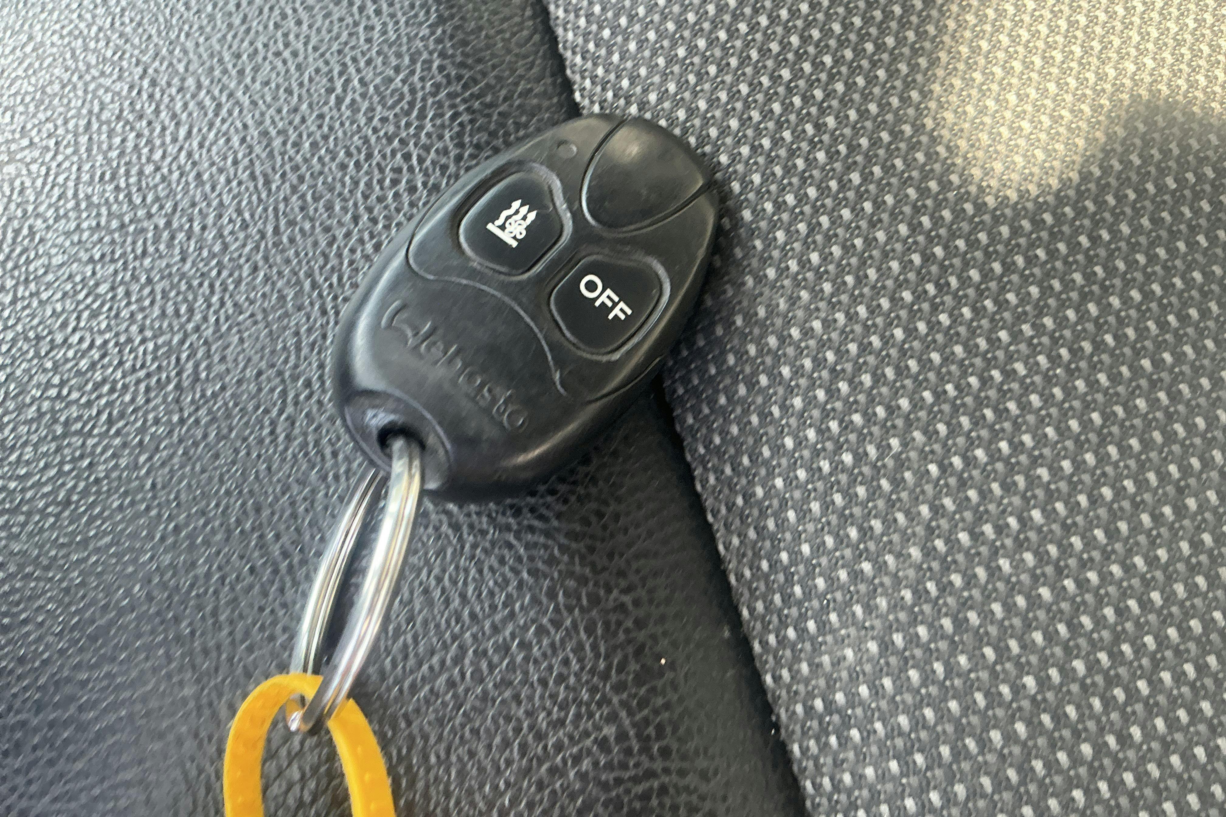 Vehicle Image 12