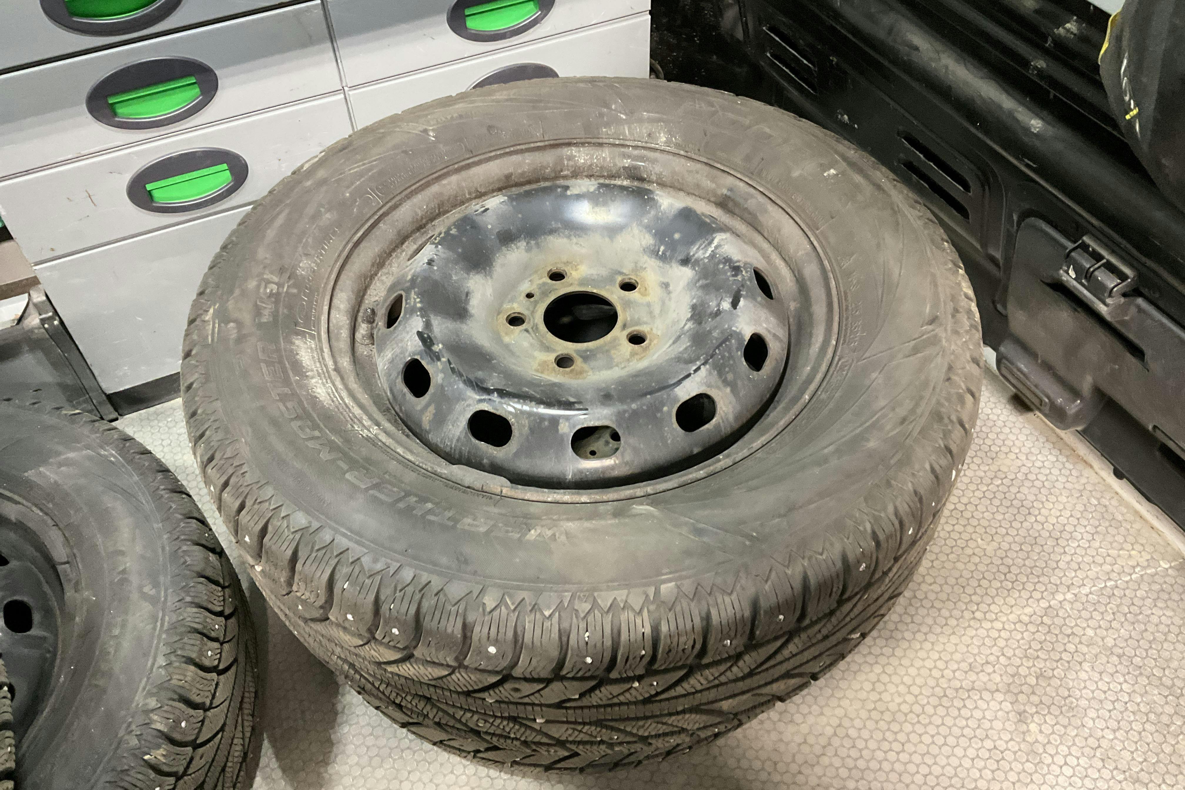 Vehicle Image 13