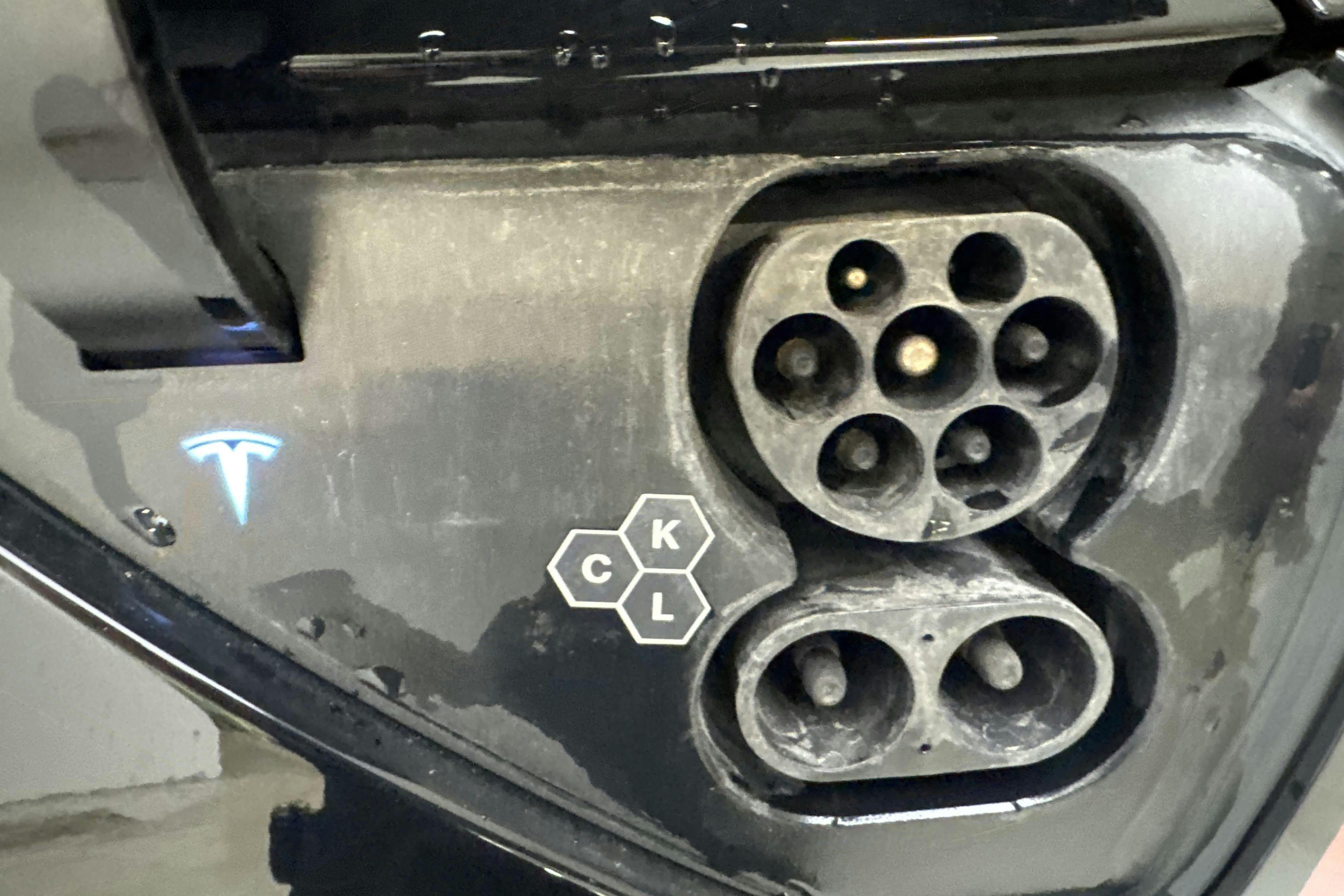 Vehicle Image 18