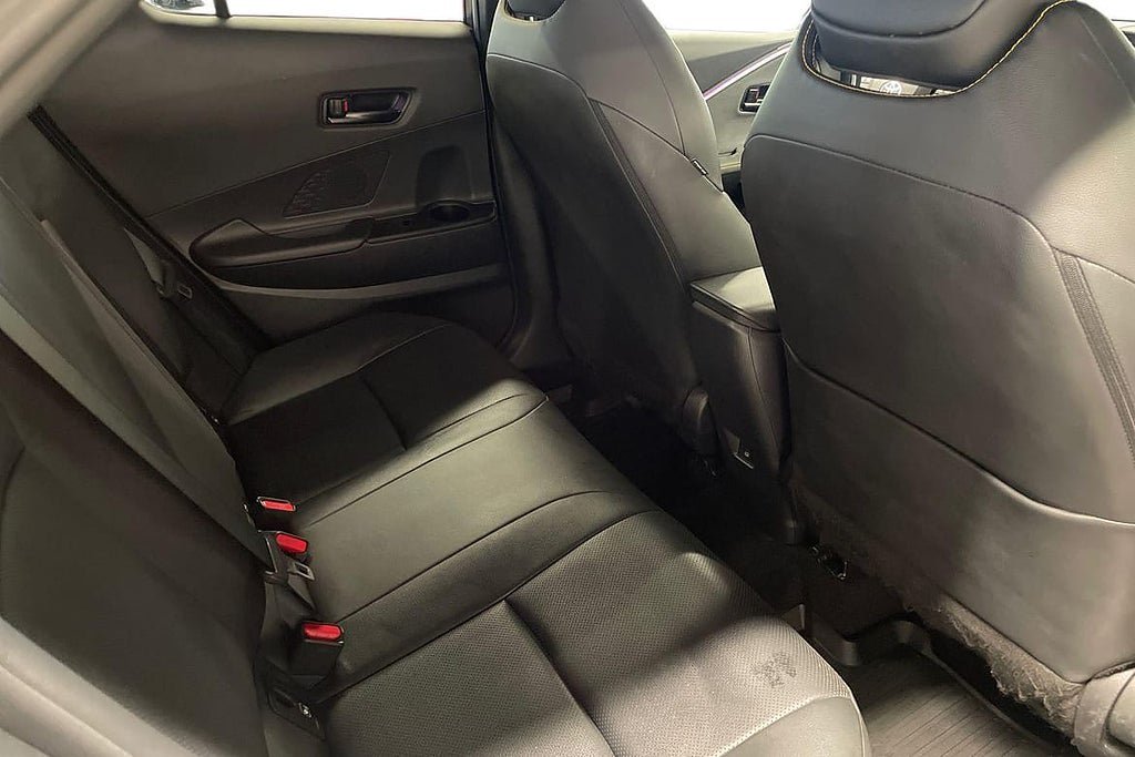 Vehicle Image 9