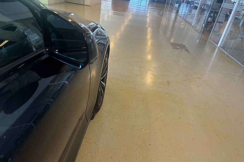 Vehicle Image 33
