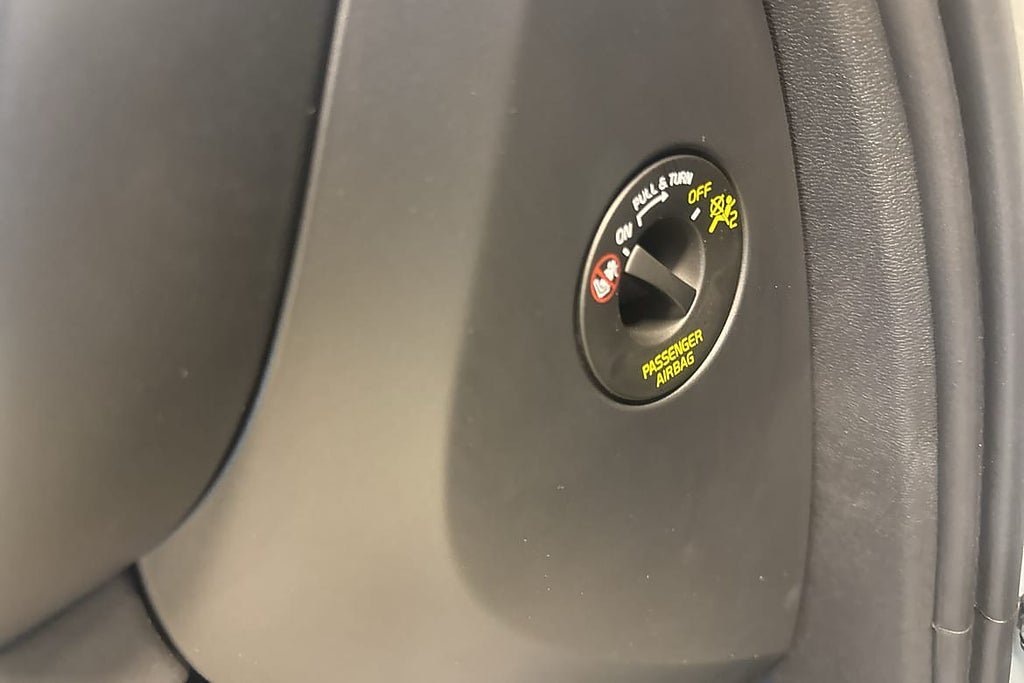 Vehicle Image 28