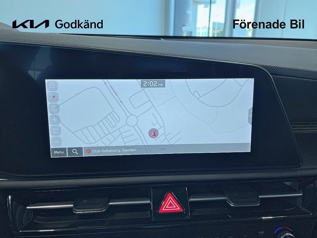 Vehicle Image 11