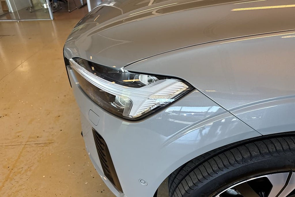 Vehicle Image 38
