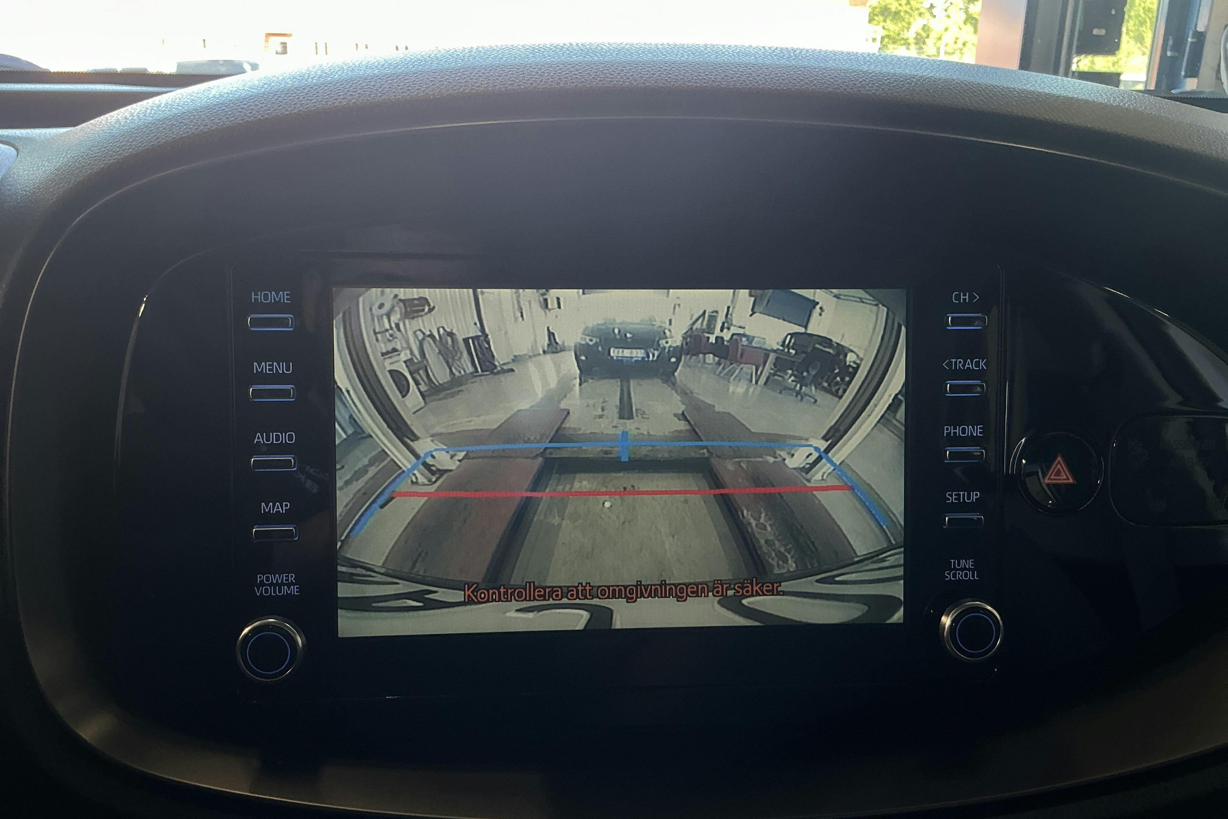 Vehicle Image 11