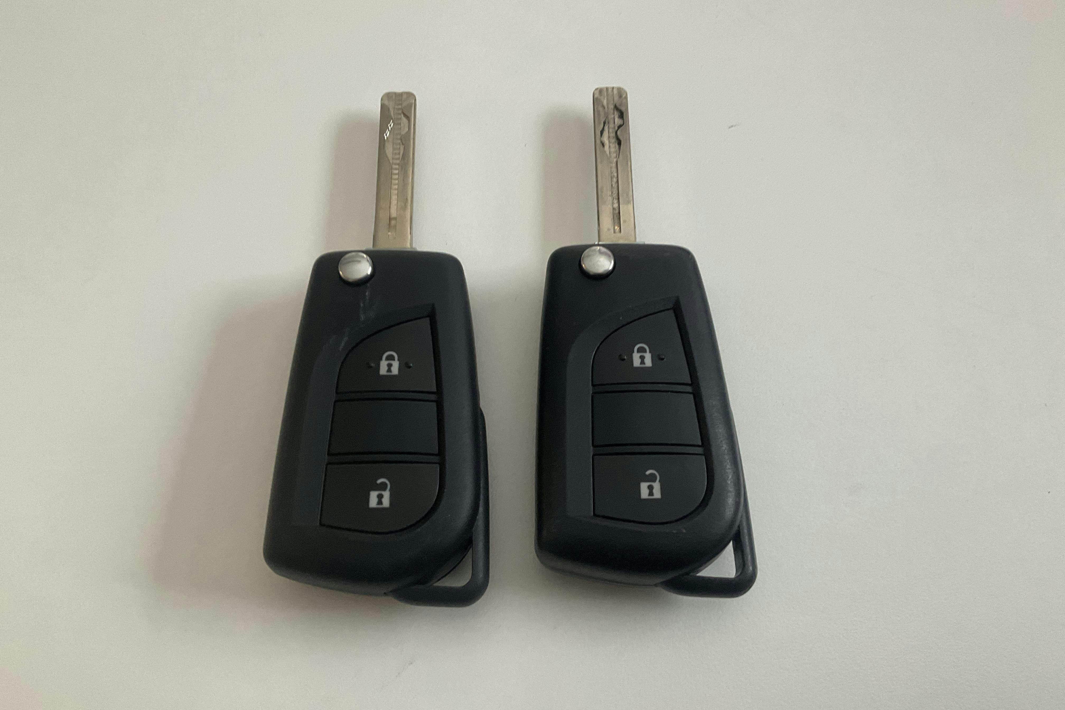 Vehicle Image 15