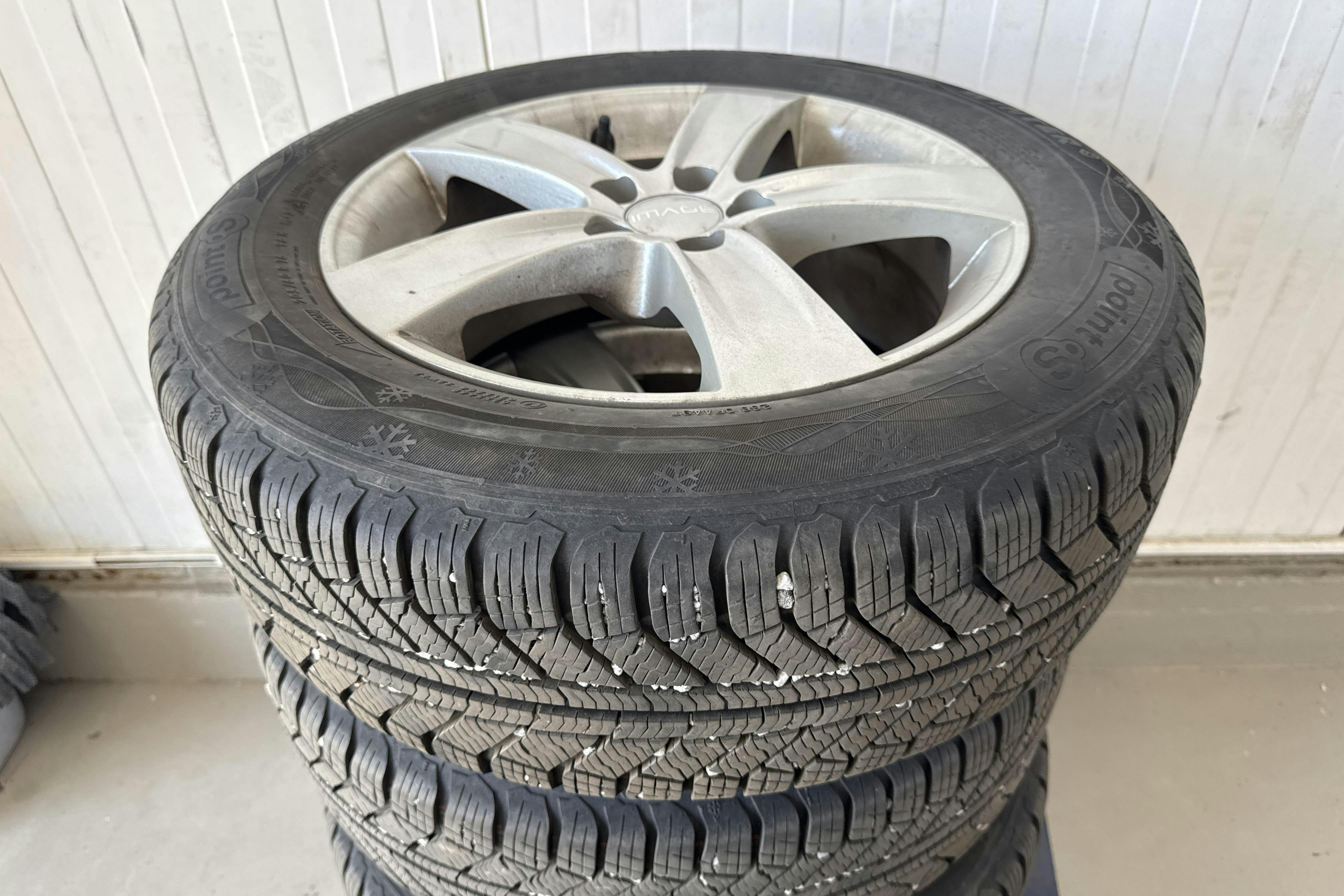 Vehicle Image 14