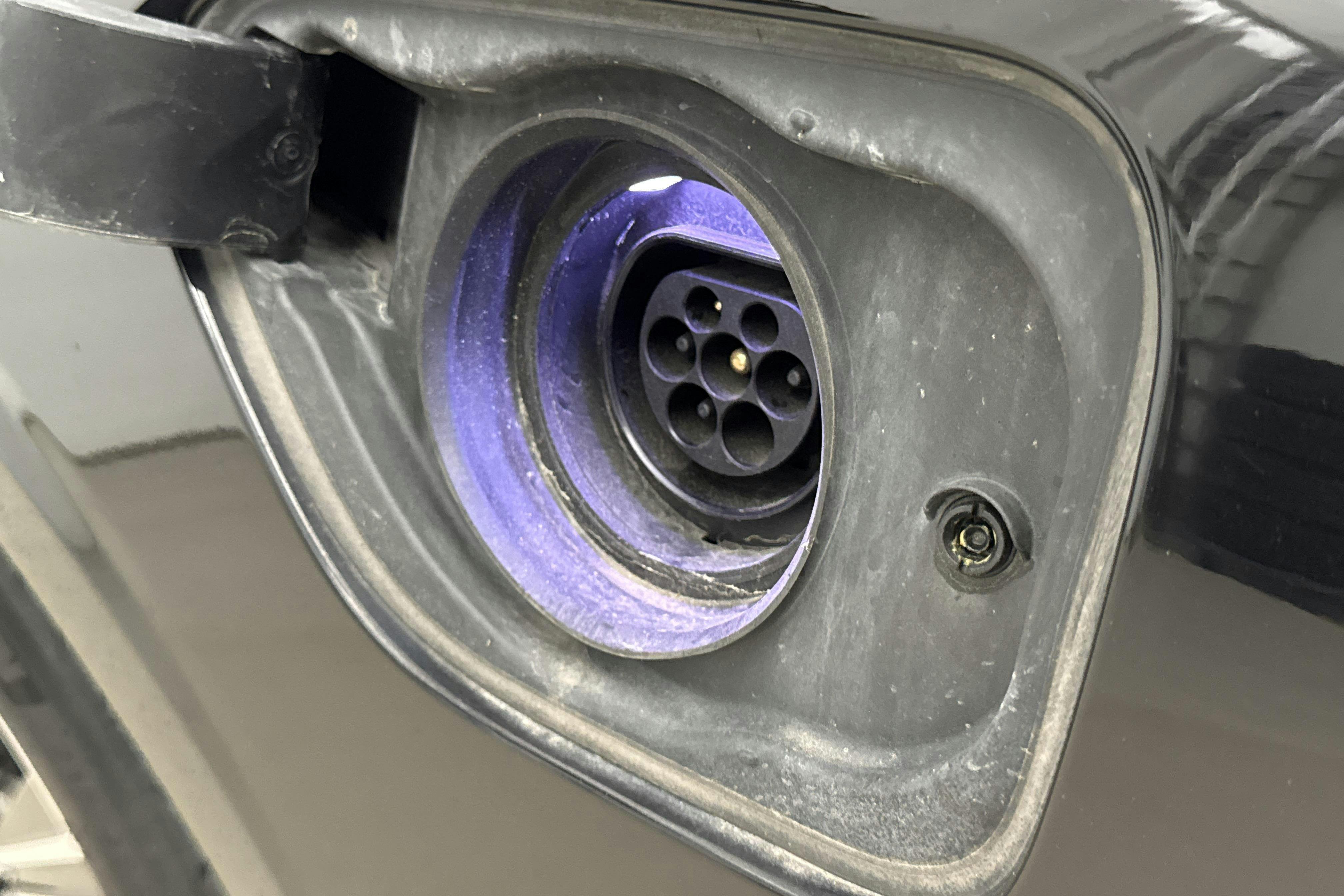 Vehicle Image 21