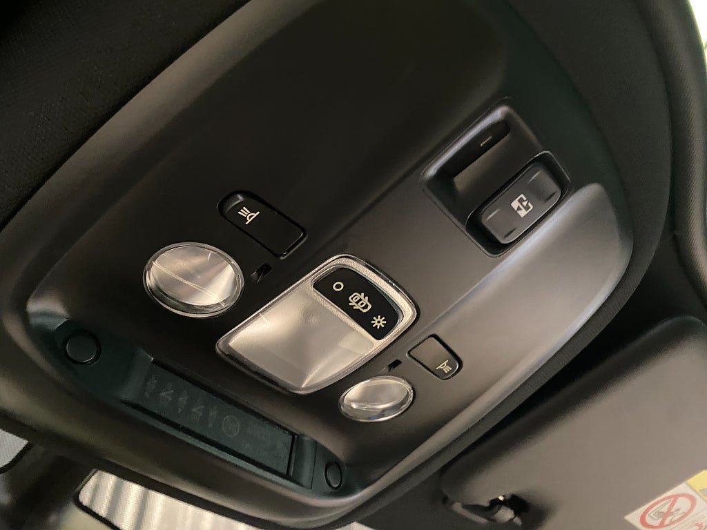 Vehicle Image 37