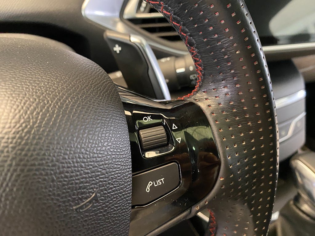 Vehicle Image 38