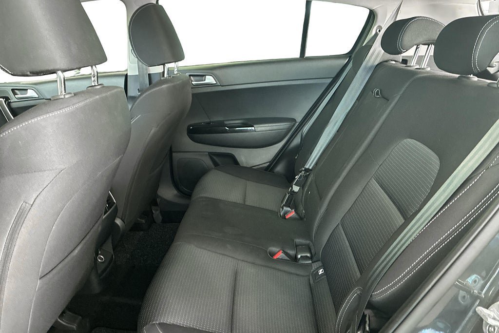 Vehicle Image 16