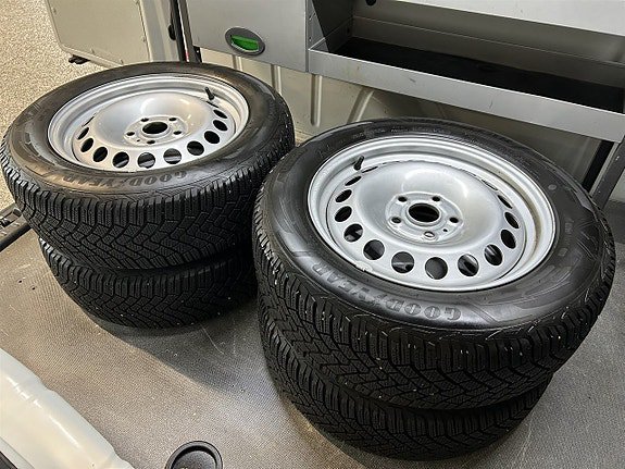 Vehicle Image 18