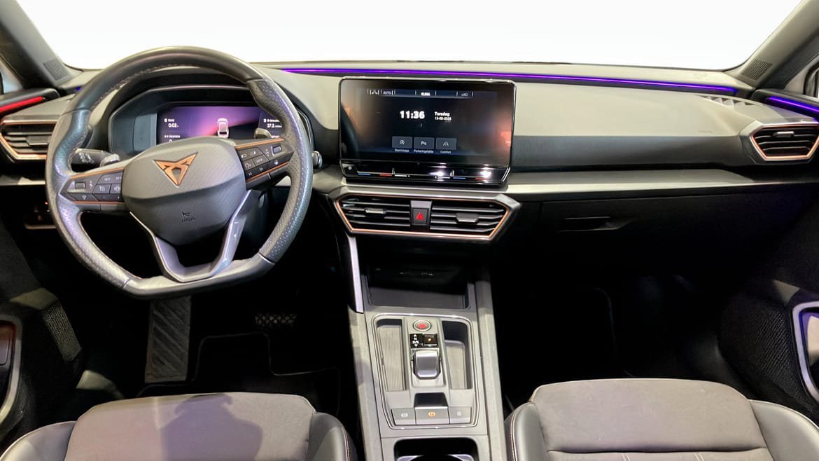 Vehicle Image 10