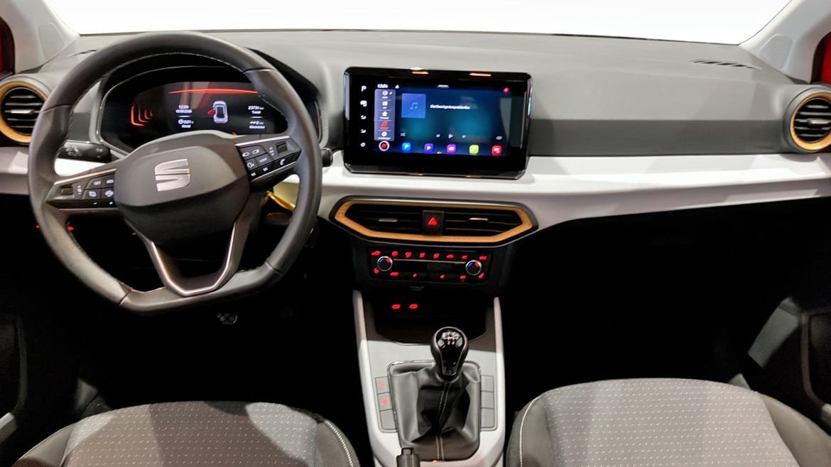 Vehicle Image 10