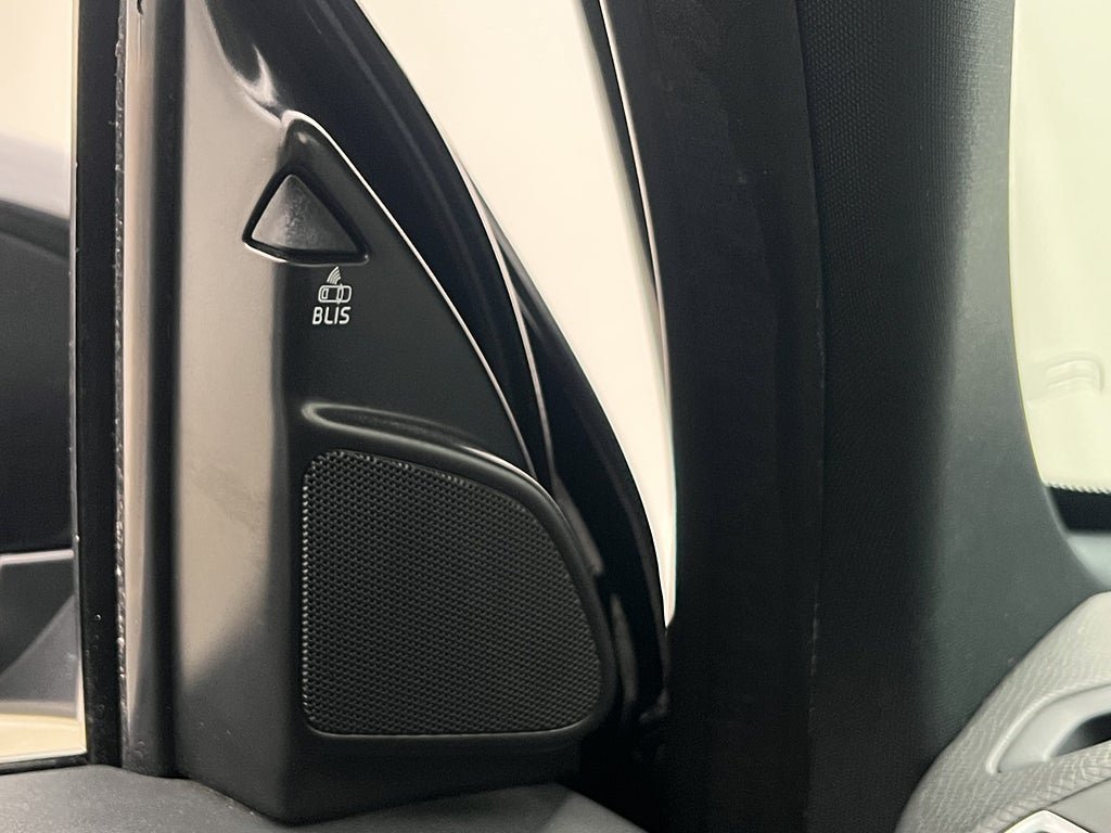 Vehicle Image 27