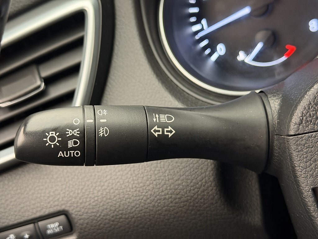 Vehicle Image 26