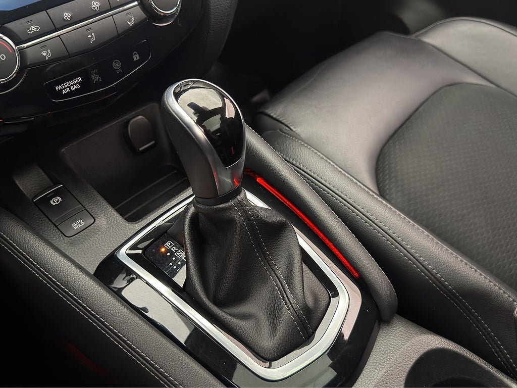 Vehicle Image 23
