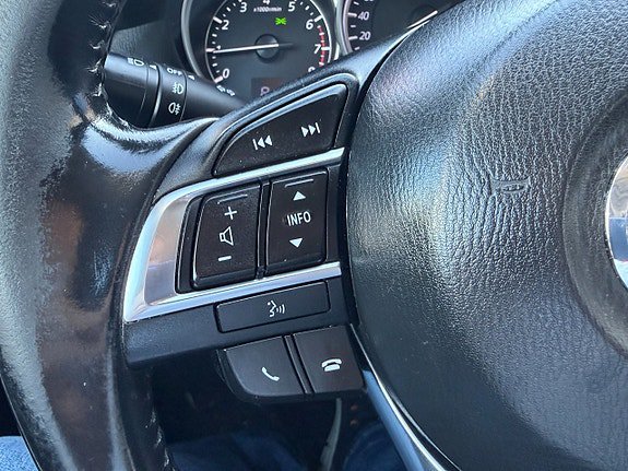 Vehicle Image 29