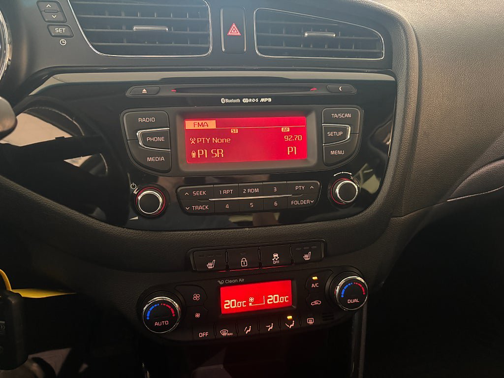 Vehicle Image 11